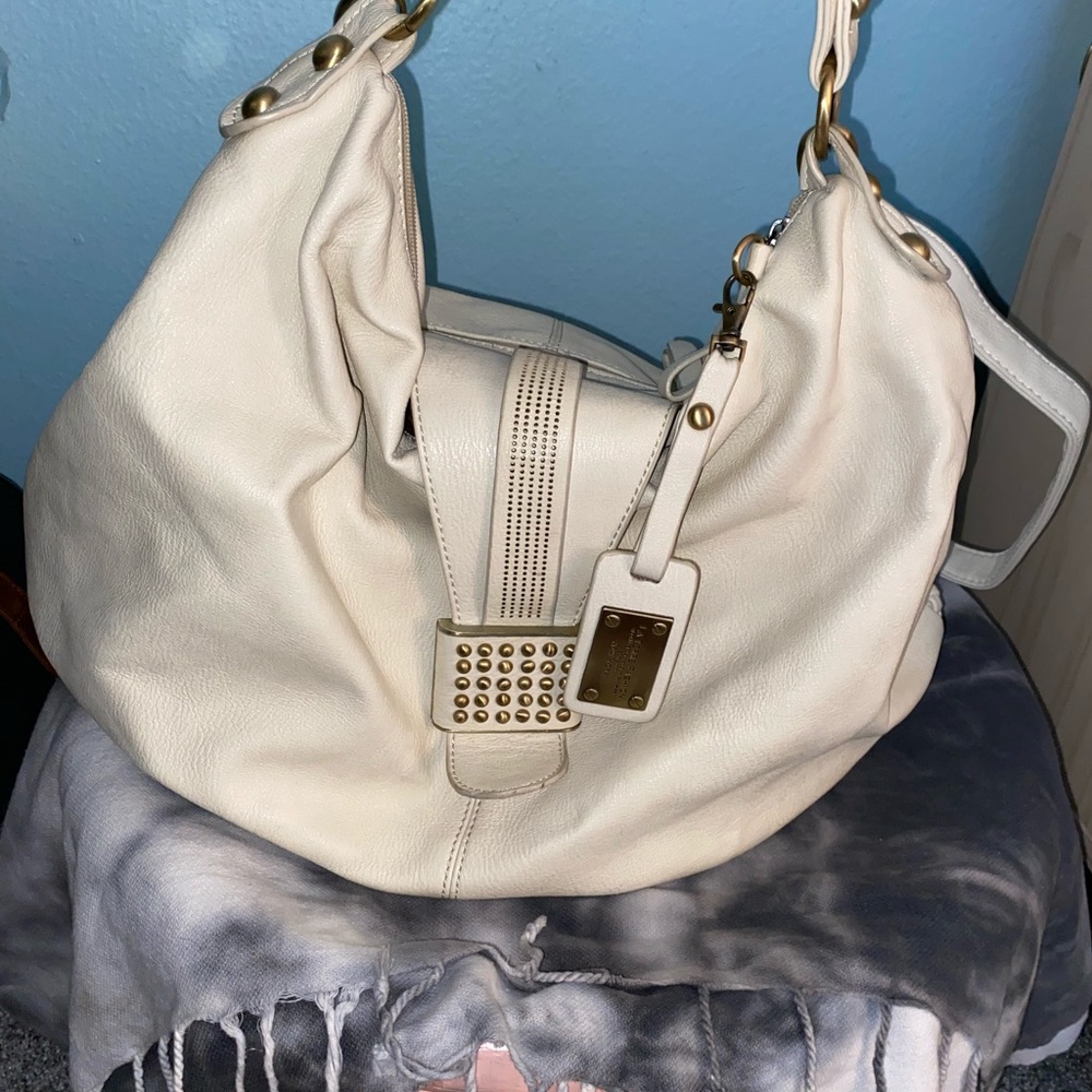 La Terre handbag